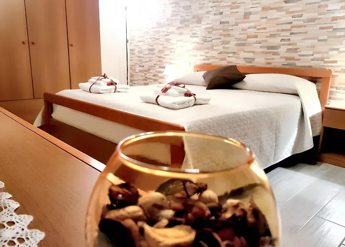 Spacious House In Frascineto With Mountain View 130 M² Ferienhaus