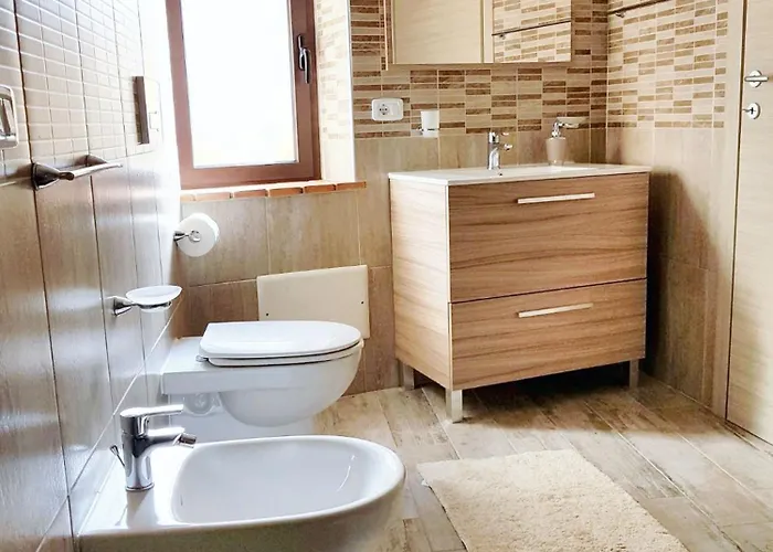 Ferienhaus Spacious House In Frascineto With Mountain View 130 M² *